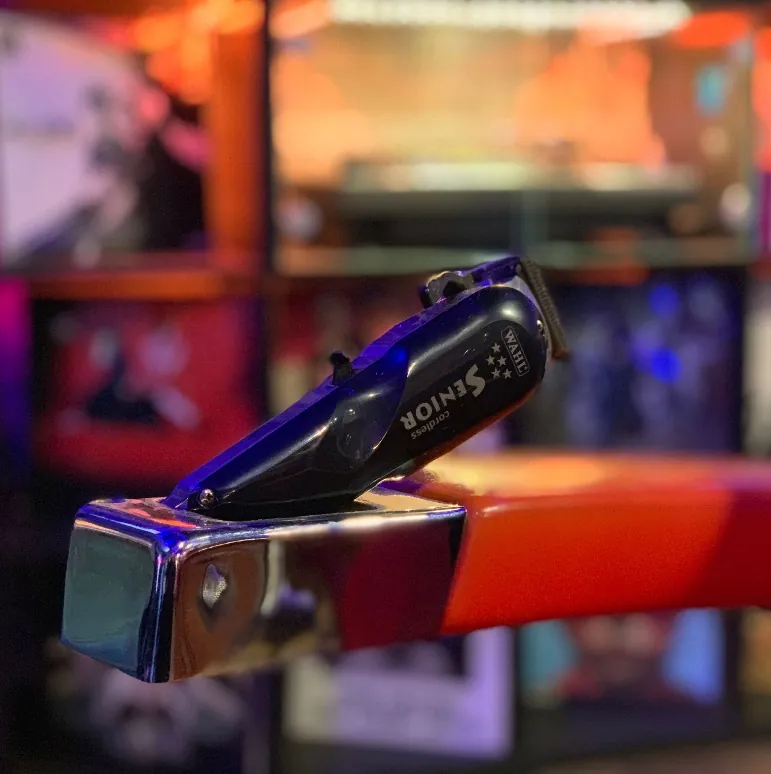 Wahl cordless clippers under neon light